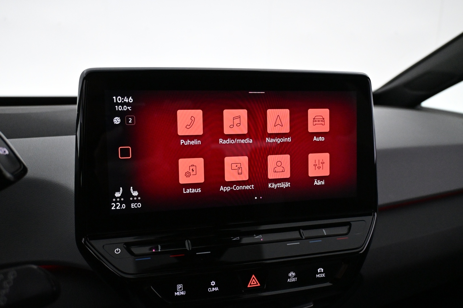 VOLVO XC40 2024