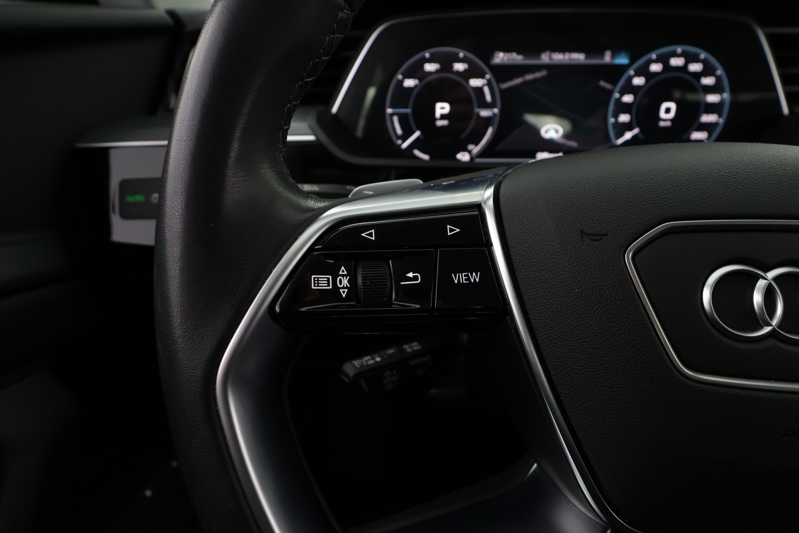 AUDI Q8 e-tron 2024