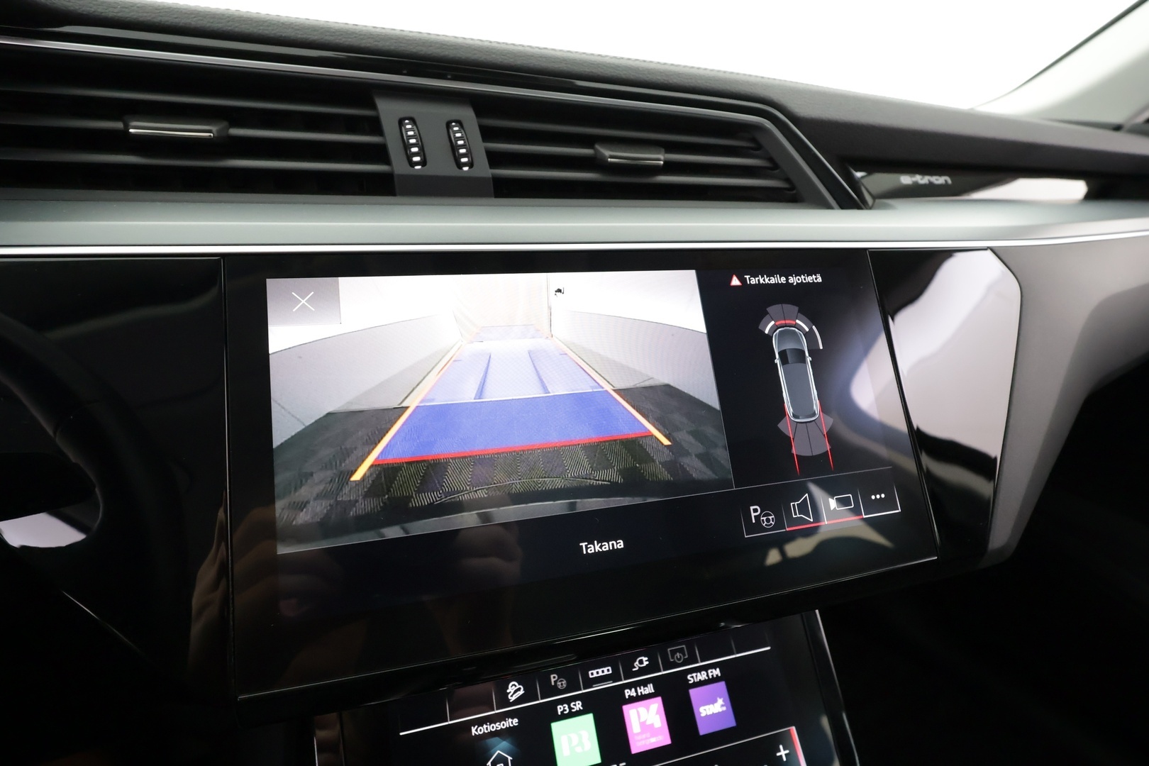 AUDI Q8 e-tron 2024