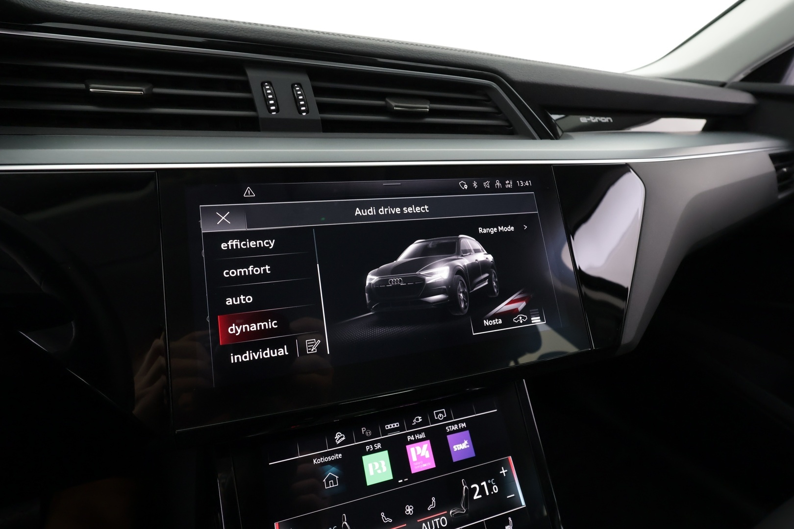 AUDI Q8 e-tron 2024