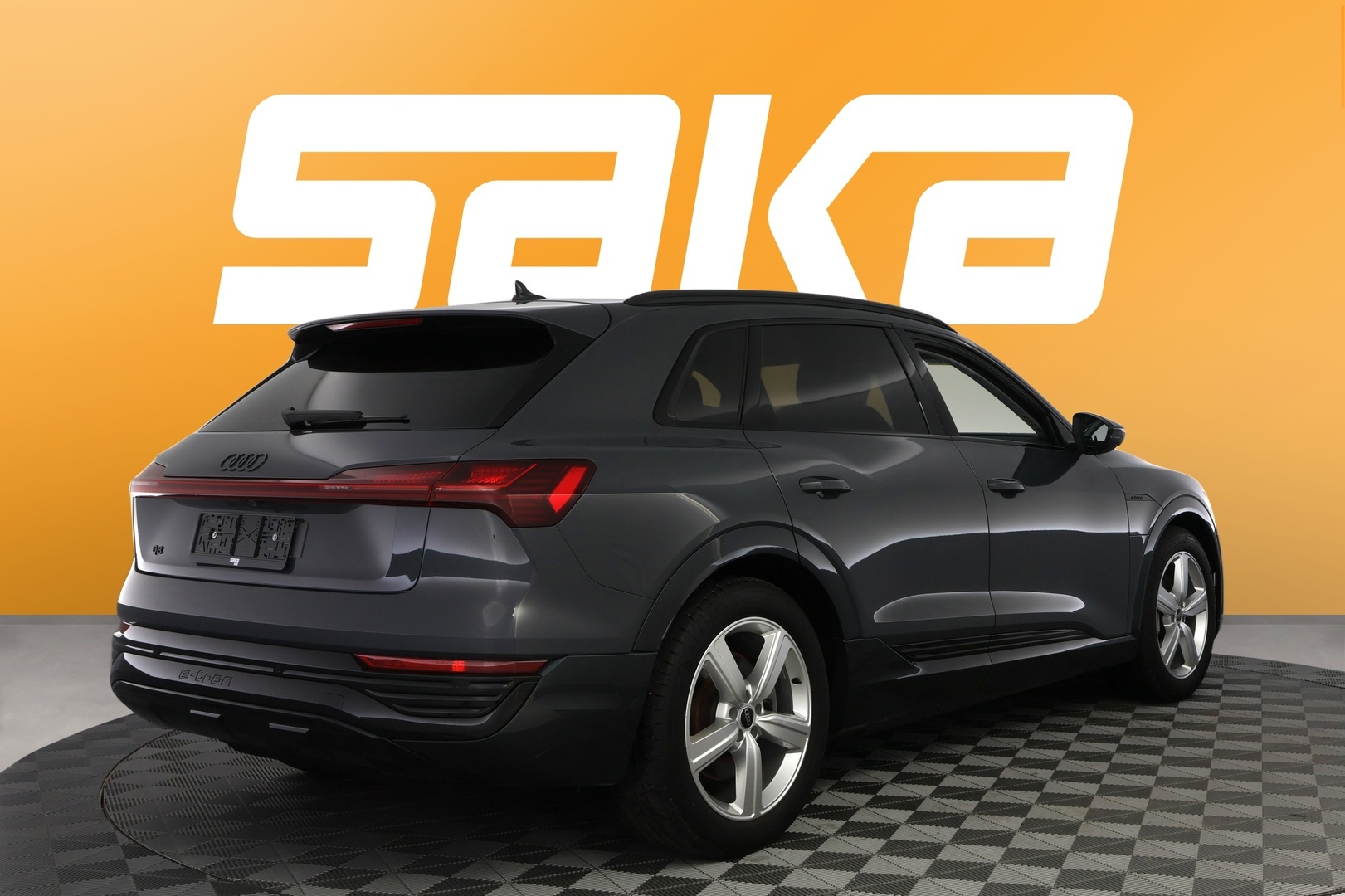 AUDI Q8 e-tron 2024