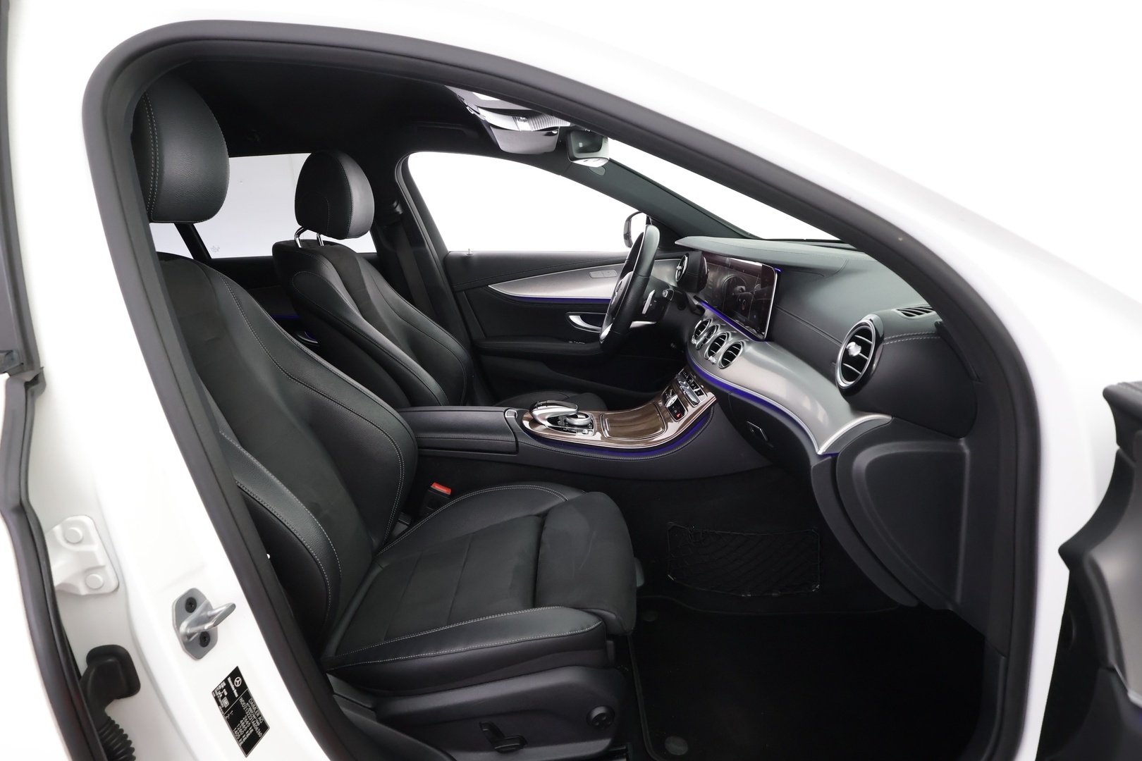 MERCEDES-BENZ E 2019