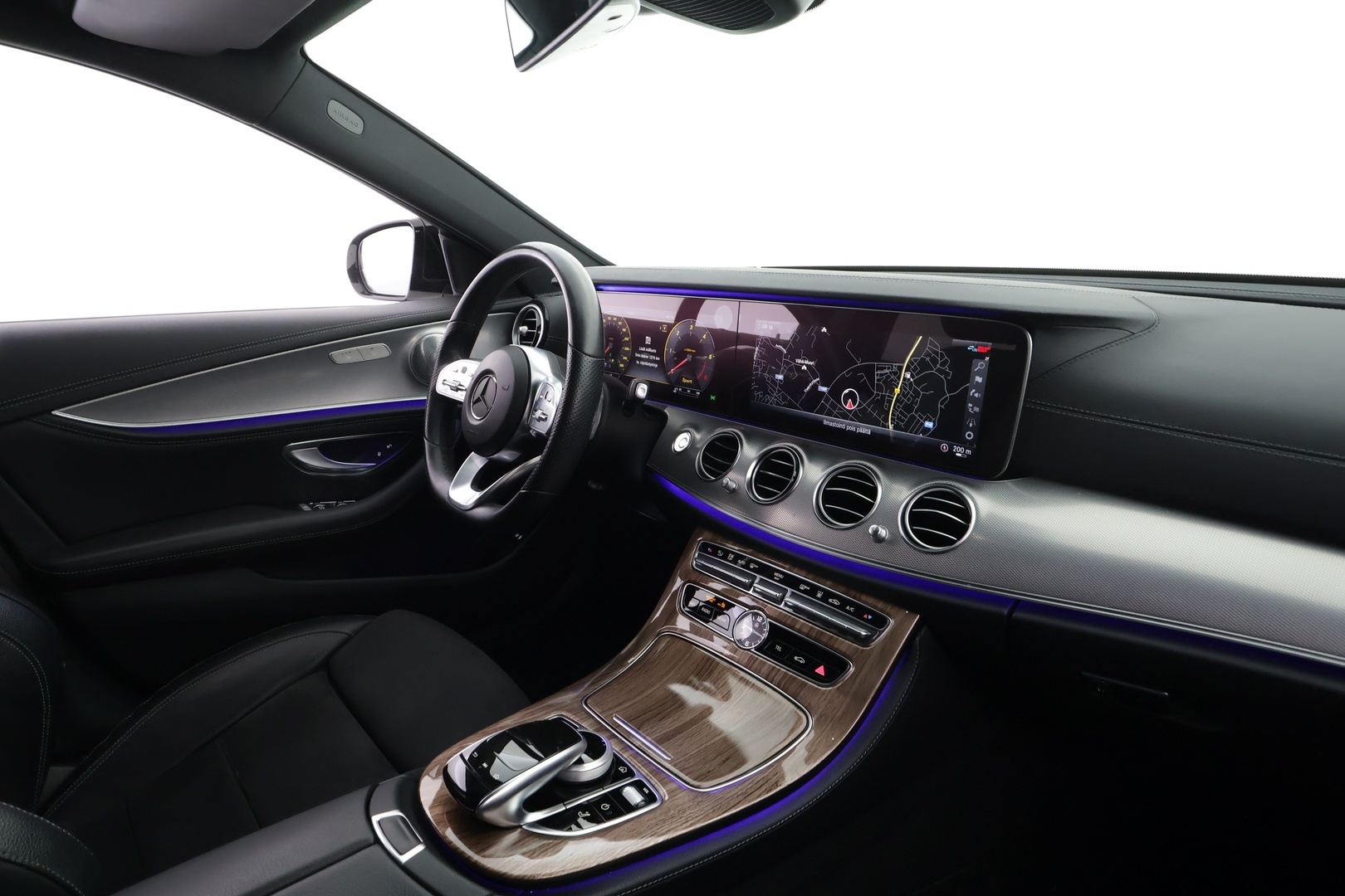 MERCEDES-BENZ E 2019