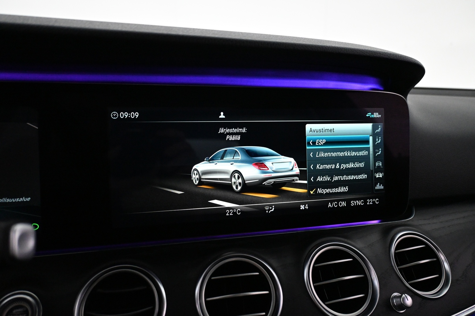 MERCEDES-BENZ E 2019