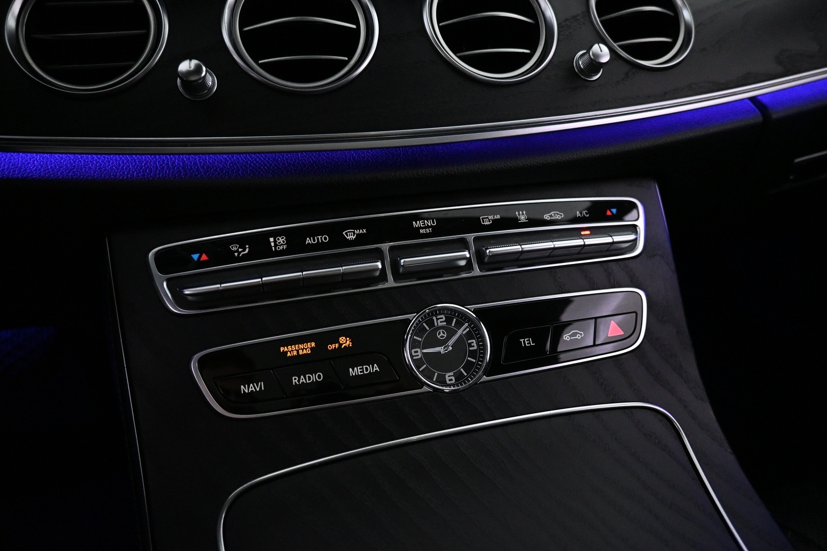 MERCEDES-BENZ E 2019