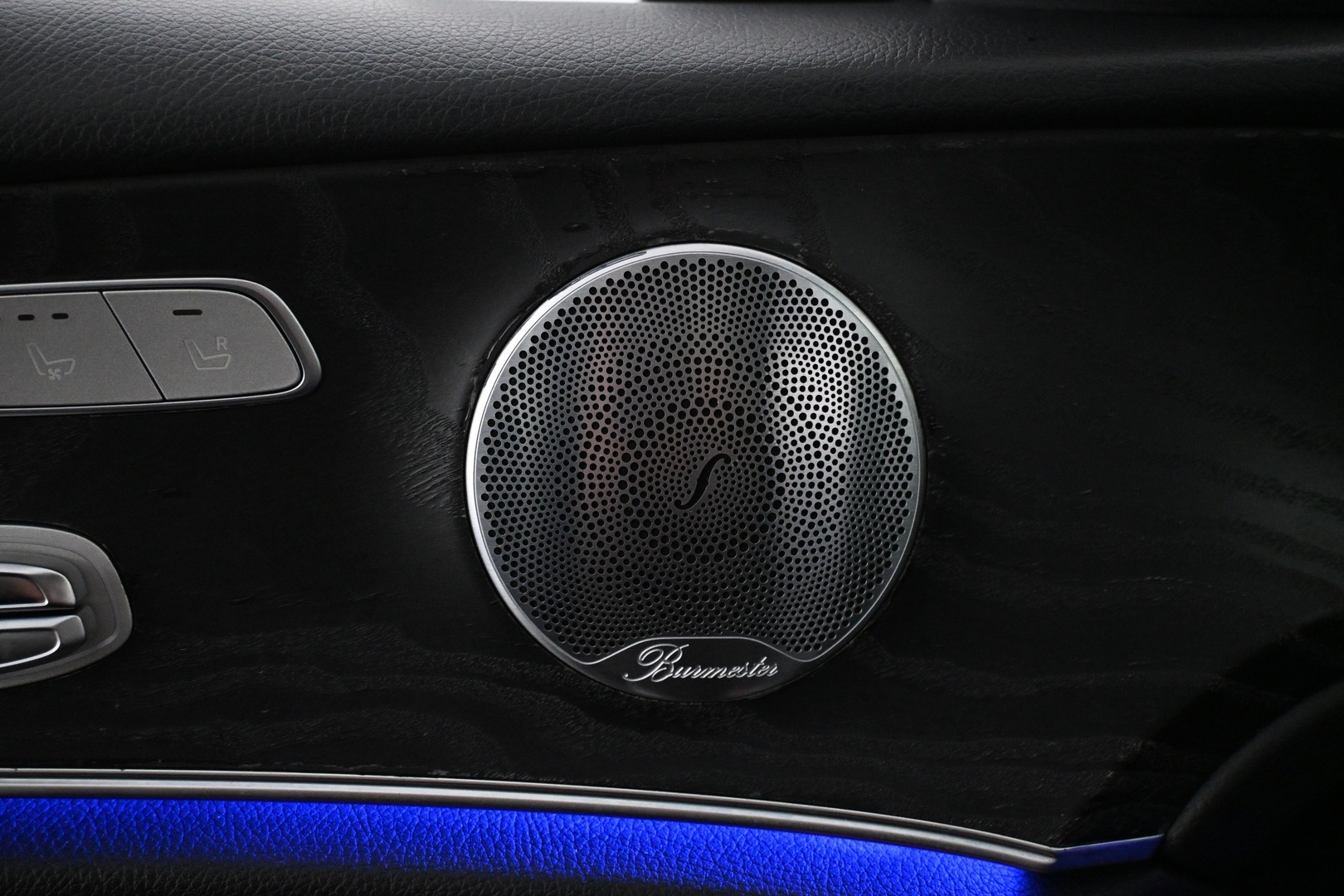 MERCEDES-BENZ E 2019