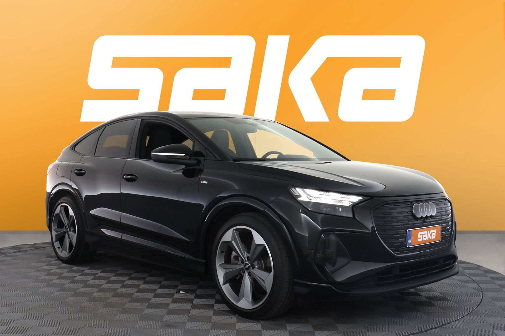 AUDI Q4 e-tron 2024