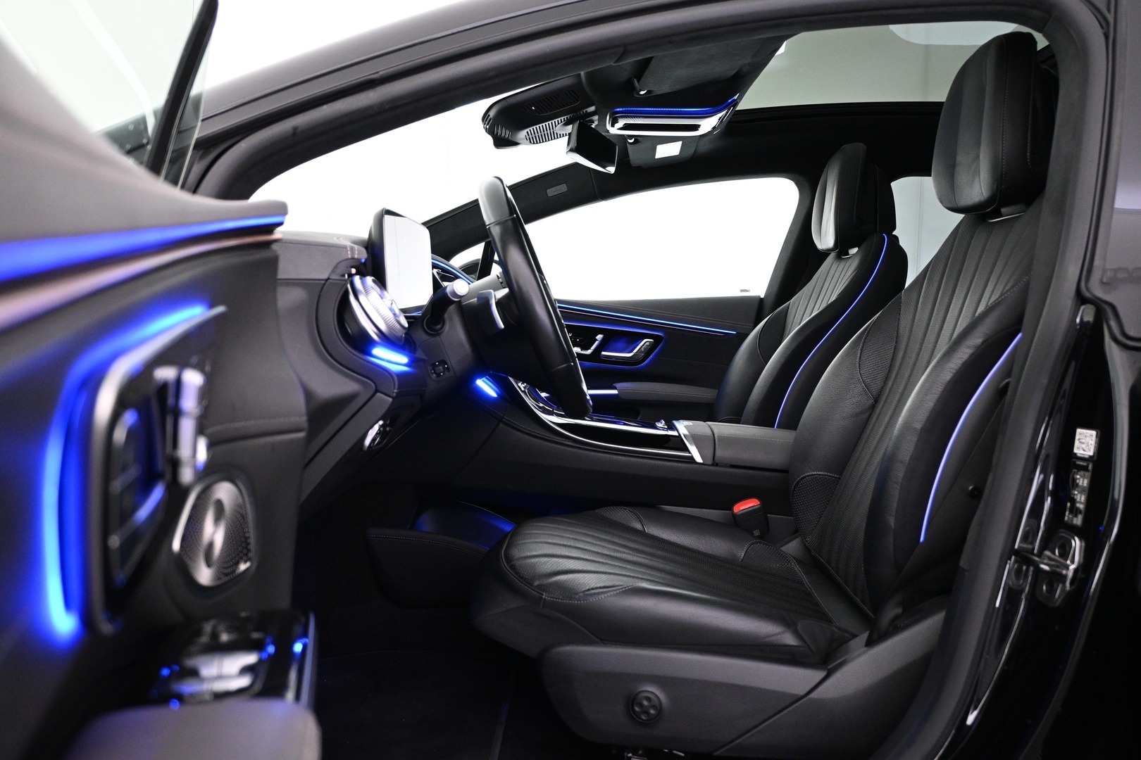 MERCEDES-BENZ EQS 2022