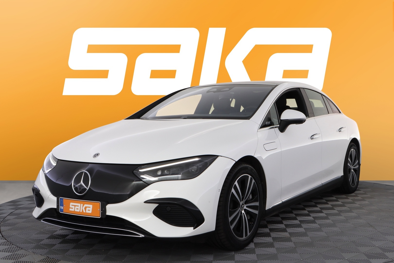 MERCEDES-BENZ EQE 2023