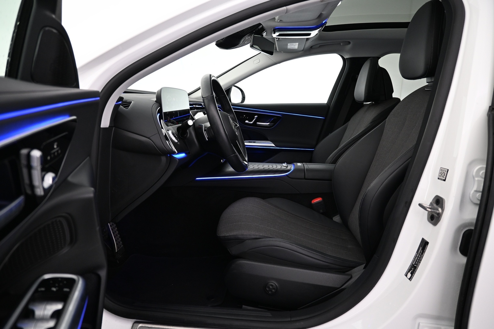 MERCEDES-BENZ E 2024