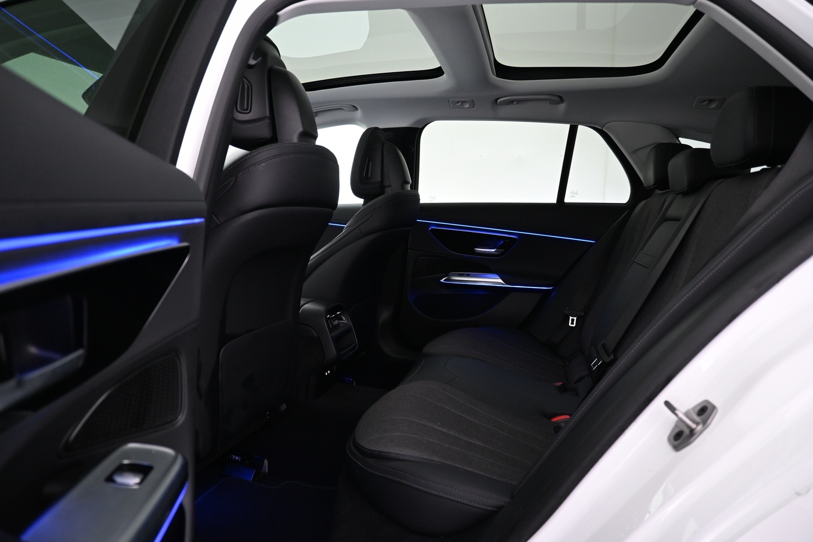 MERCEDES-BENZ E 2024