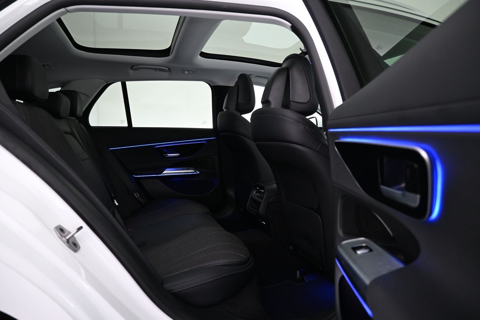 MERCEDES-BENZ E 2024