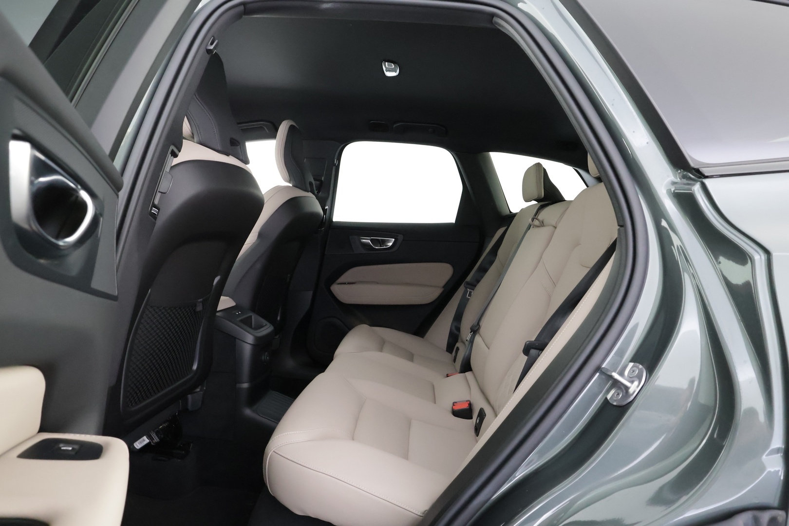VOLVO XC60 2026