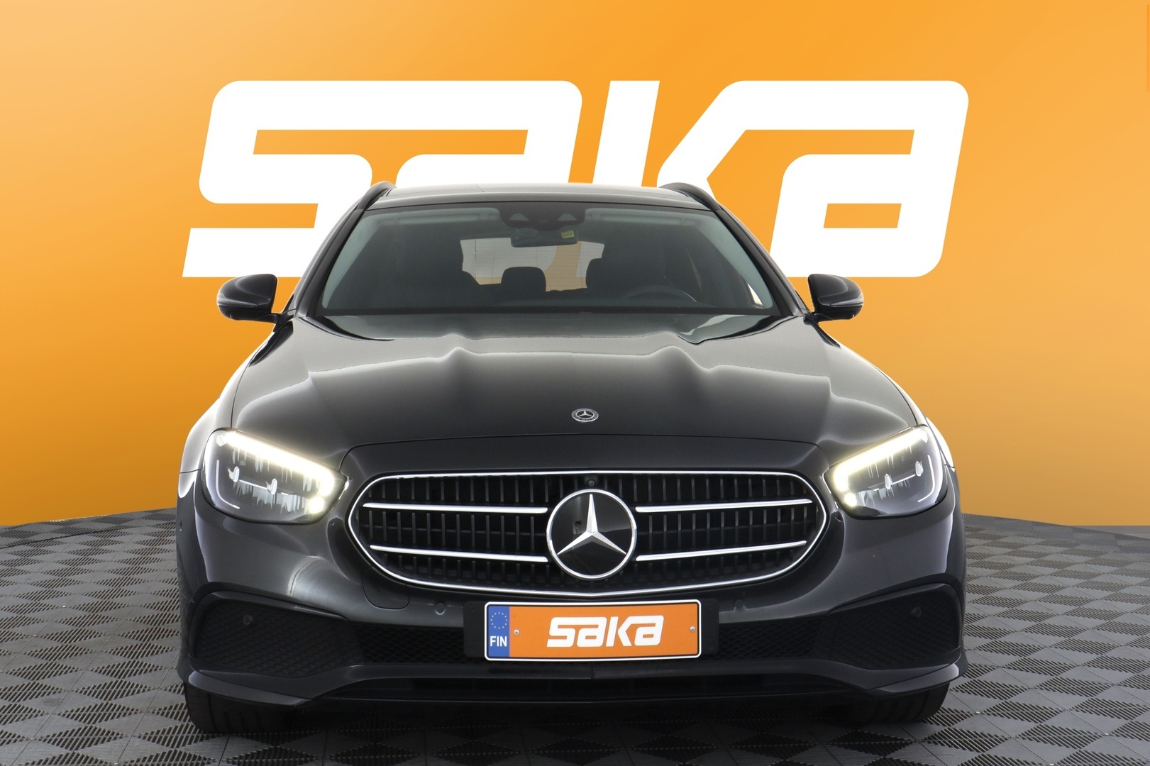 MERCEDES-BENZ E 2021