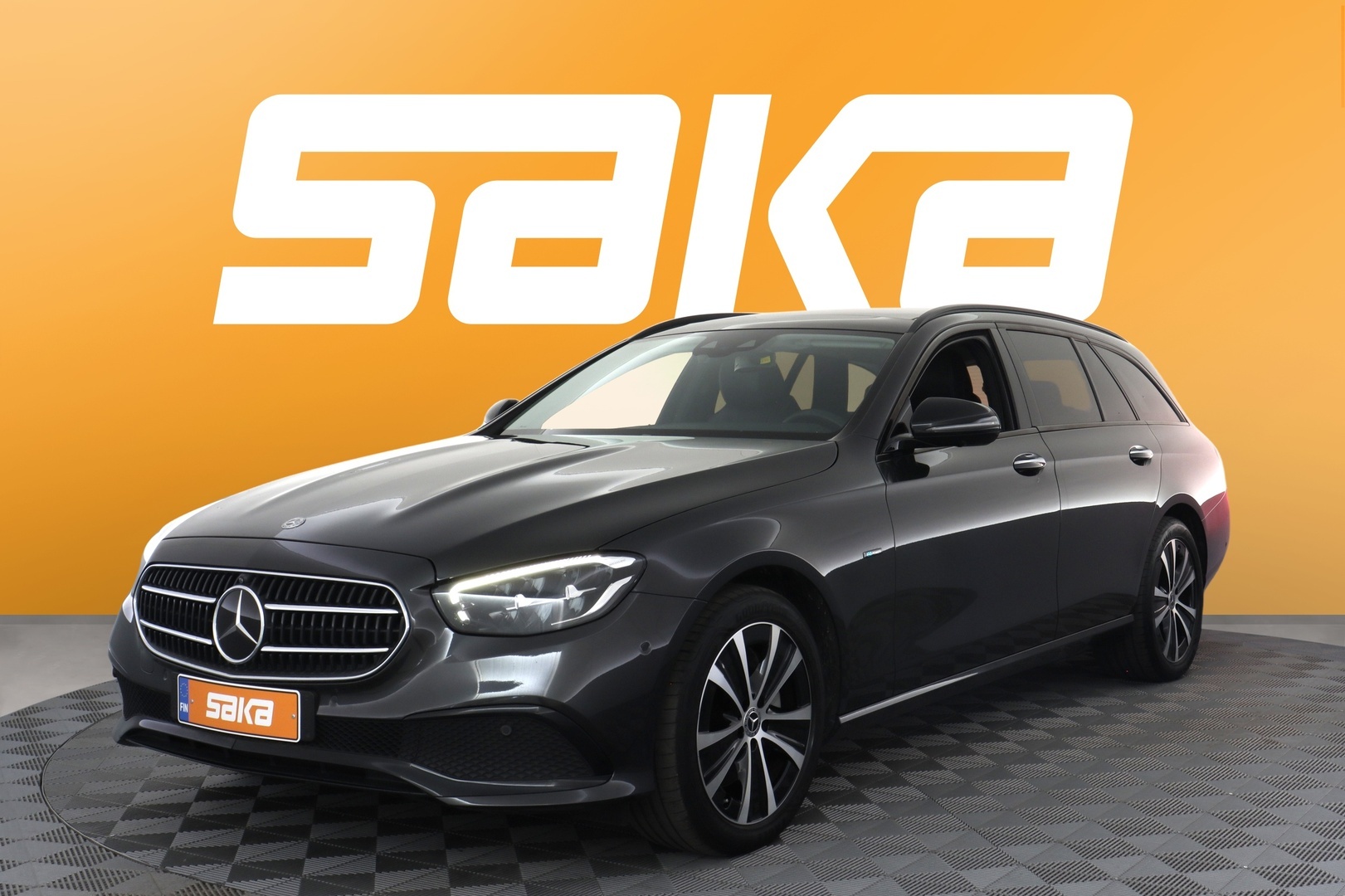 MERCEDES-BENZ E 2021