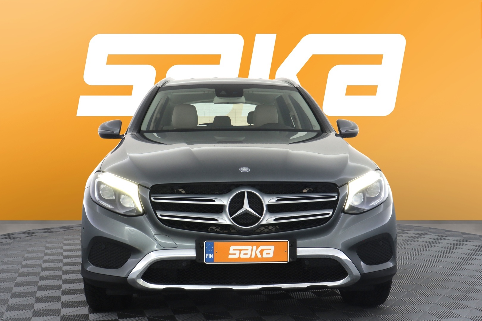 MERCEDES-BENZ GLC 2016