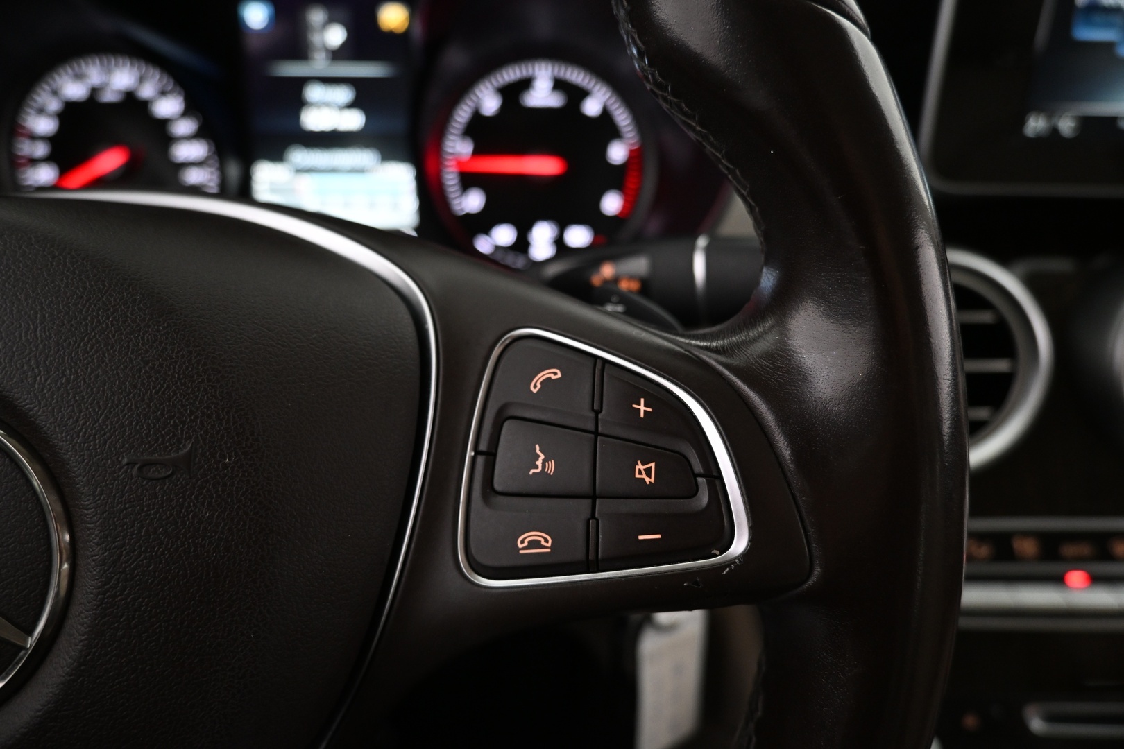 MERCEDES-BENZ GLC 2016