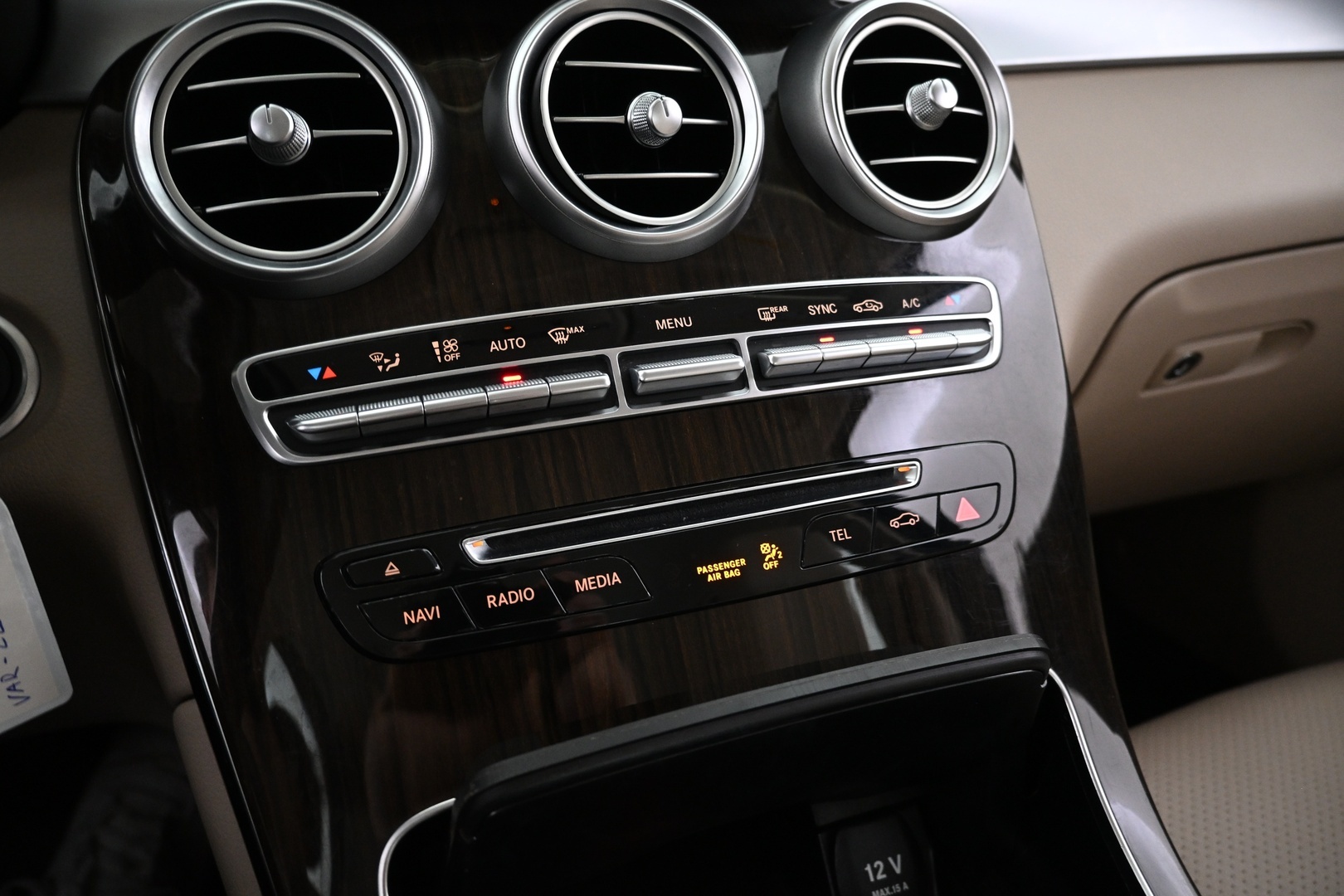 MERCEDES-BENZ GLC 2016