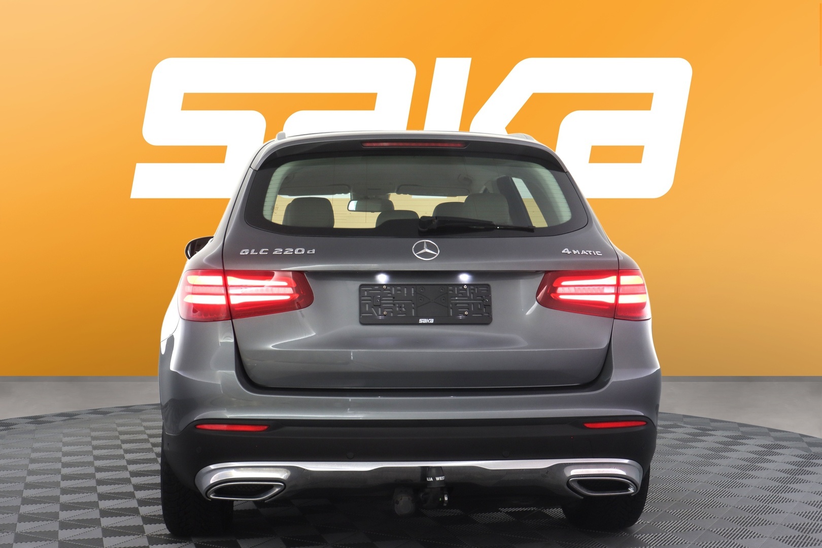 MERCEDES-BENZ GLC 2016