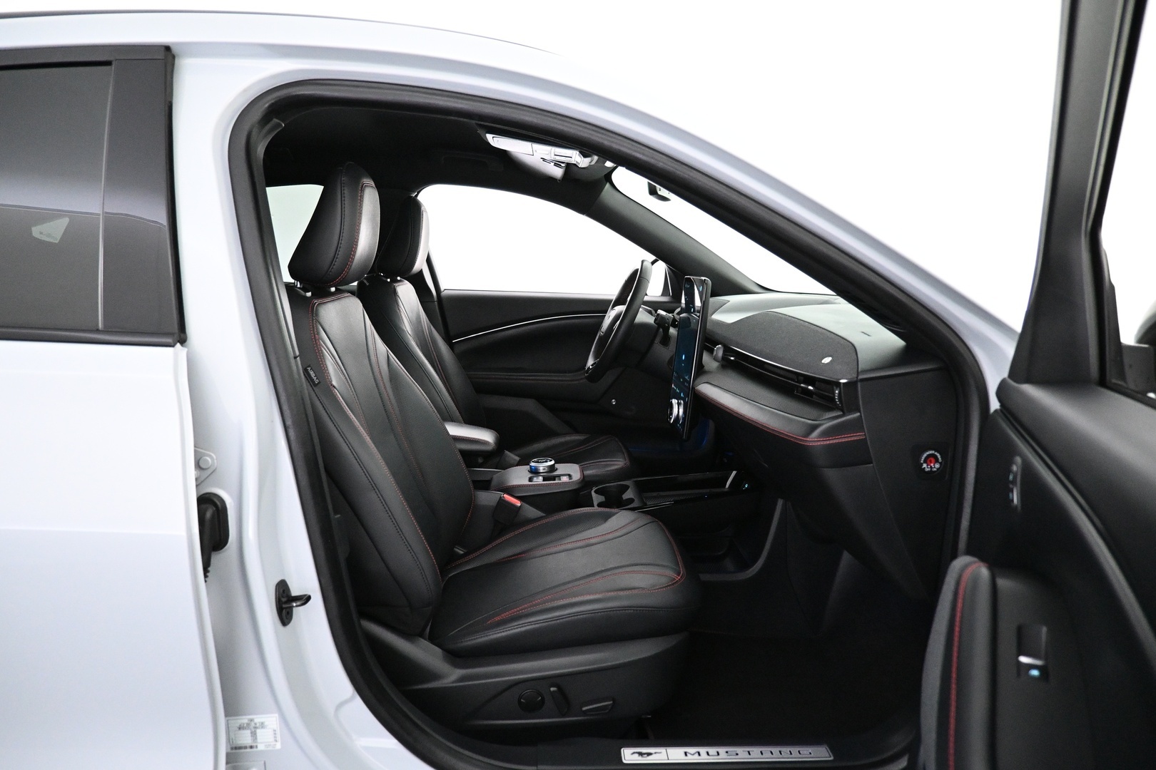 FORD Mustang Mach-E 2022