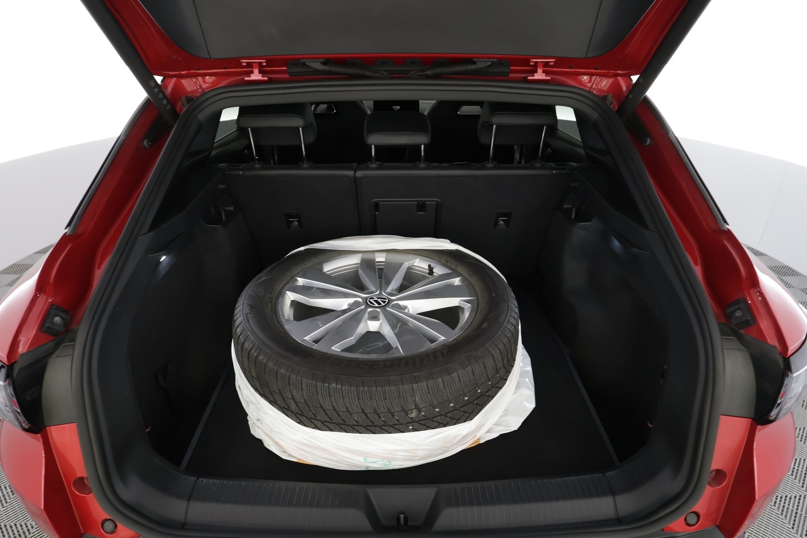 VOLKSWAGEN ID.4 2024