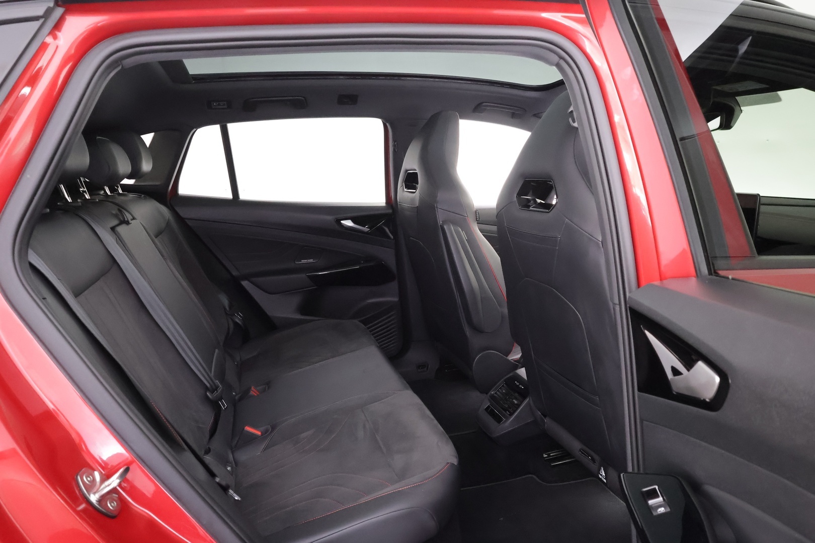VOLKSWAGEN ID.4 2024