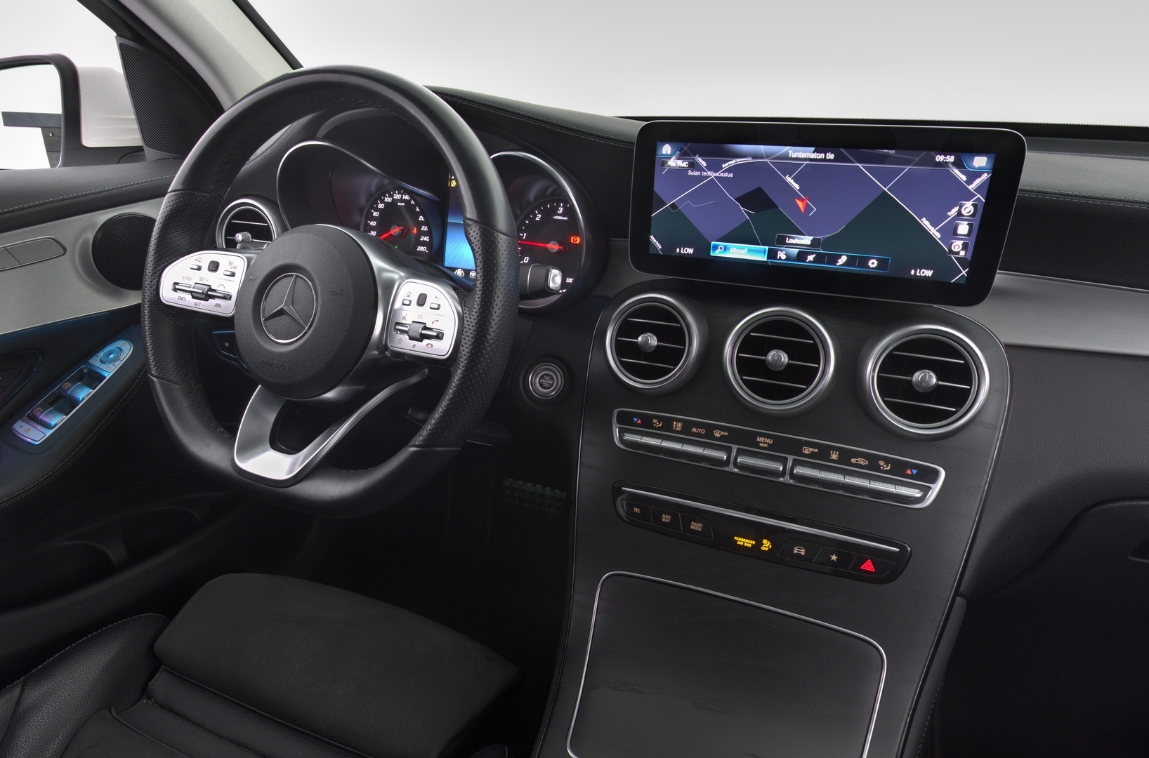 MERCEDES-BENZ GLC 2020