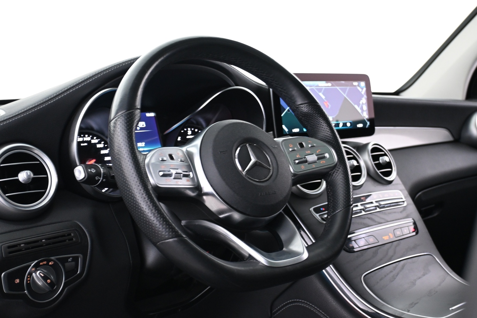 MERCEDES-BENZ GLC 2020