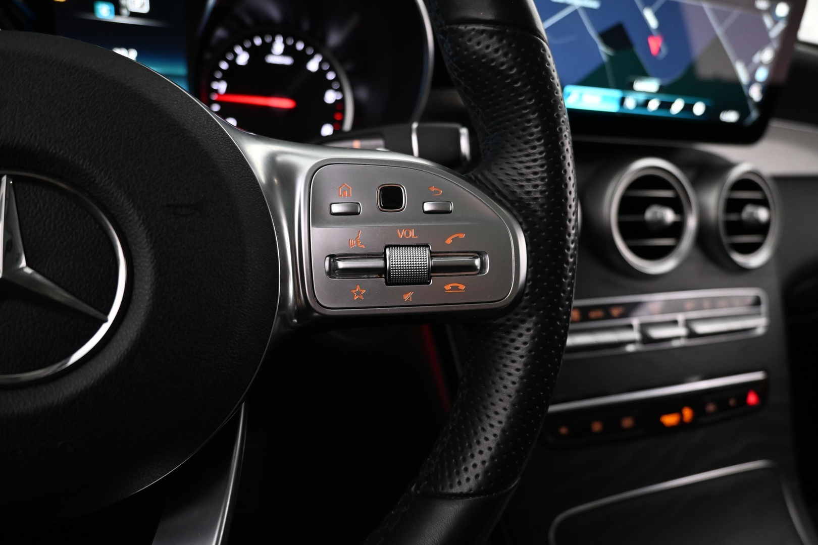 MERCEDES-BENZ GLC 2020