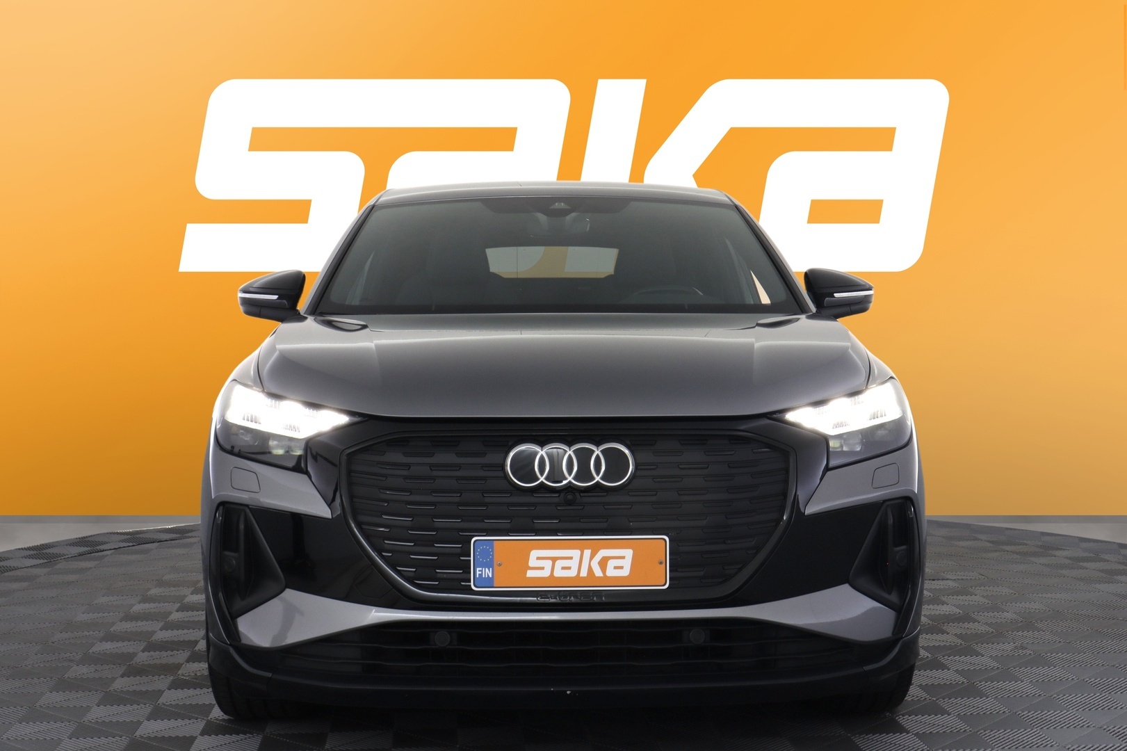 AUDI Q4 e-tron 2022