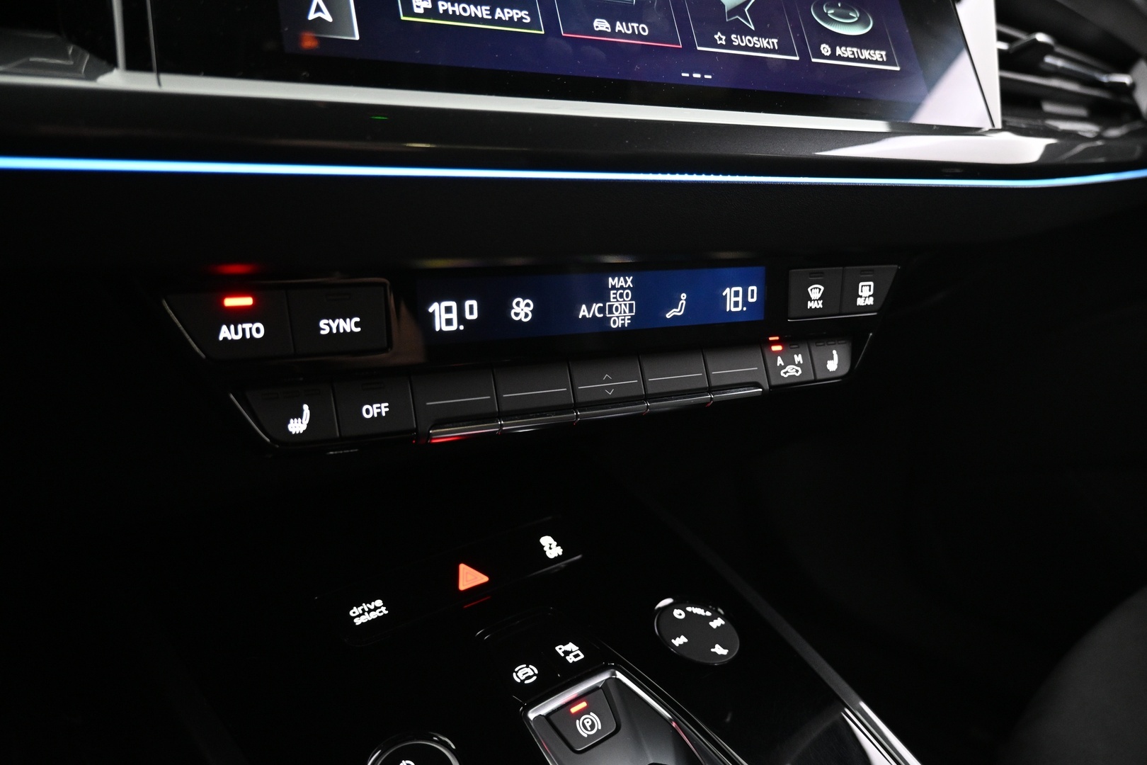 AUDI Q4 e-tron 2022