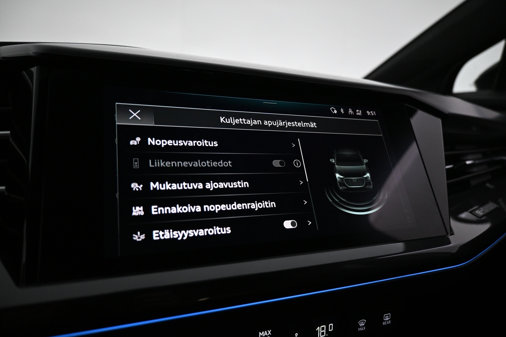 AUDI Q4 e-tron 2022