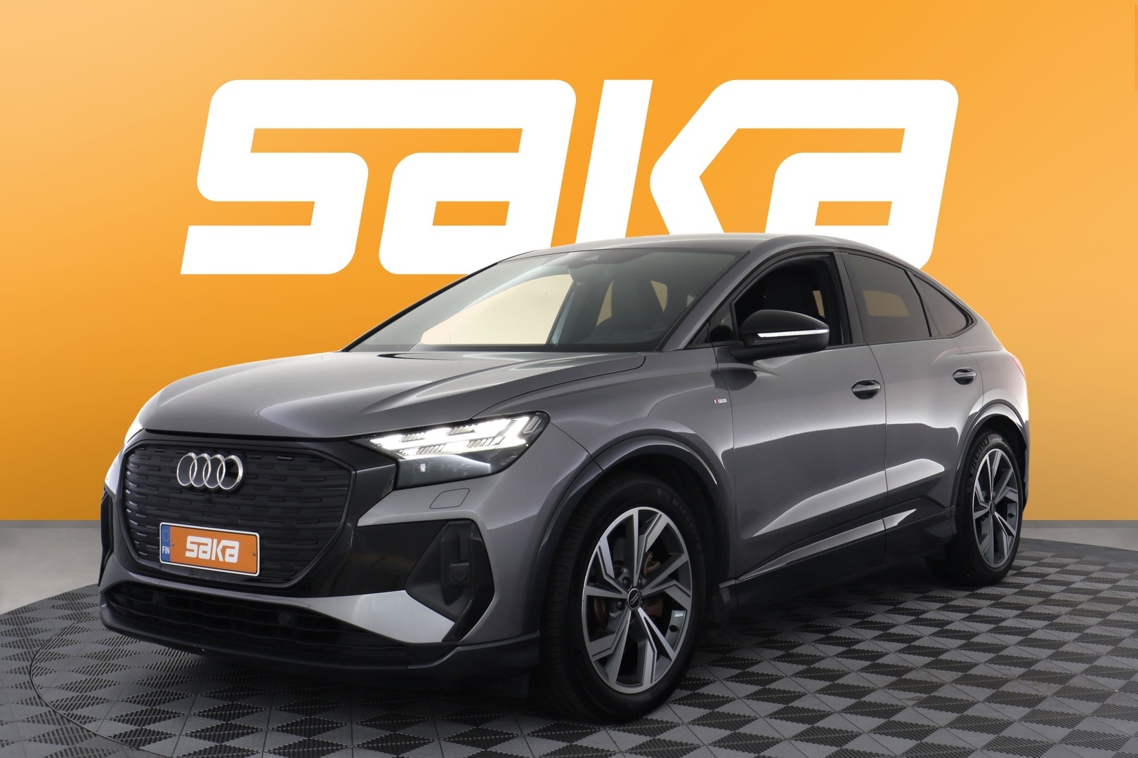 AUDI Q4 e-tron 2022