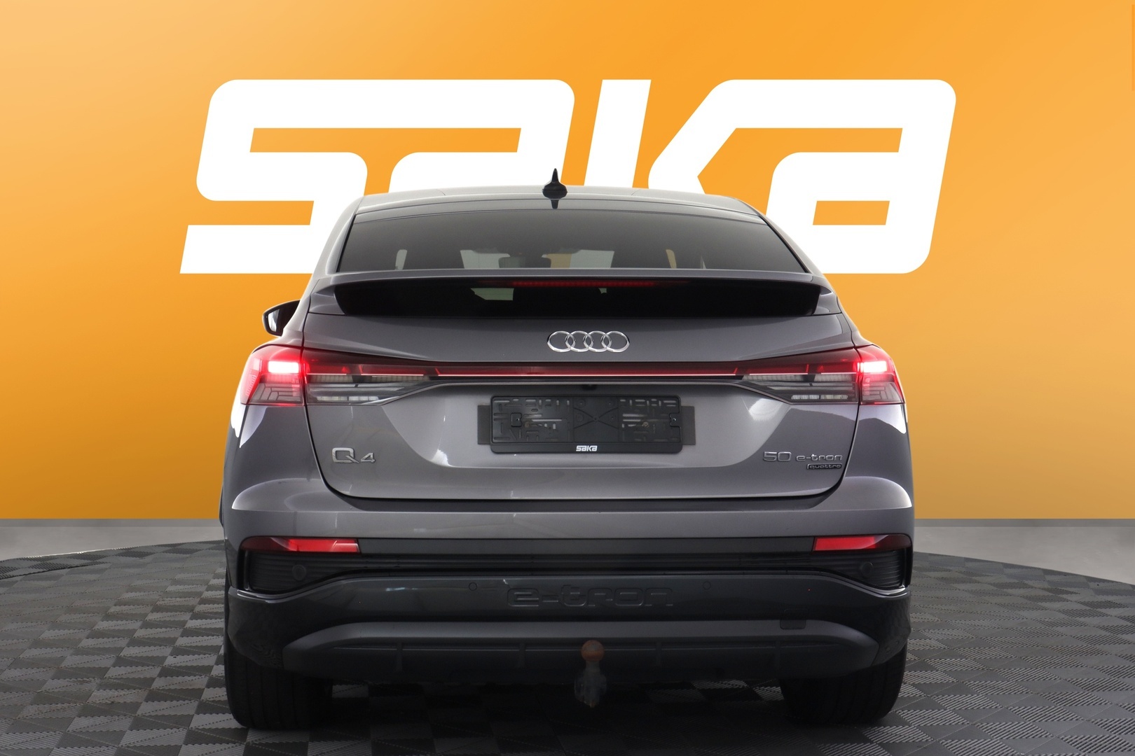 AUDI Q4 e-tron 2022