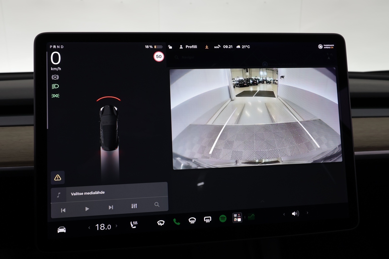 TESLA Model 3 2021