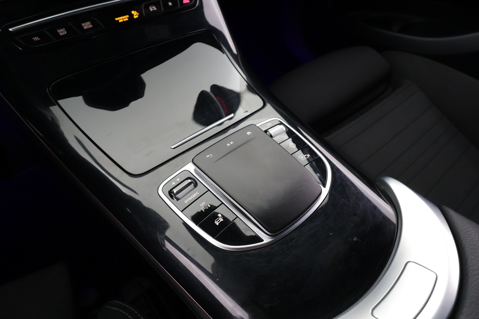 MERCEDES-BENZ EQC 2021