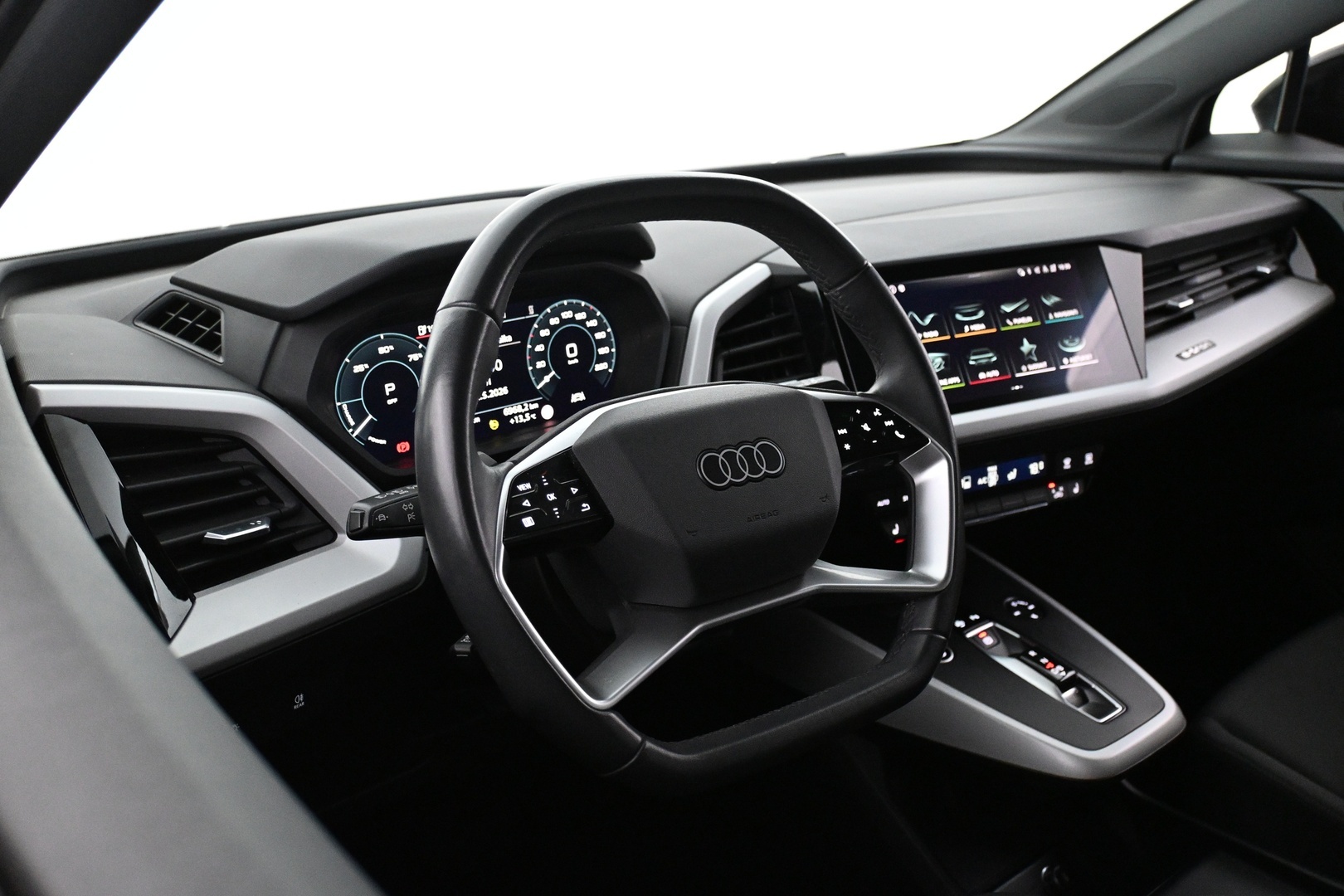 AUDI Q4 e-tron 2023