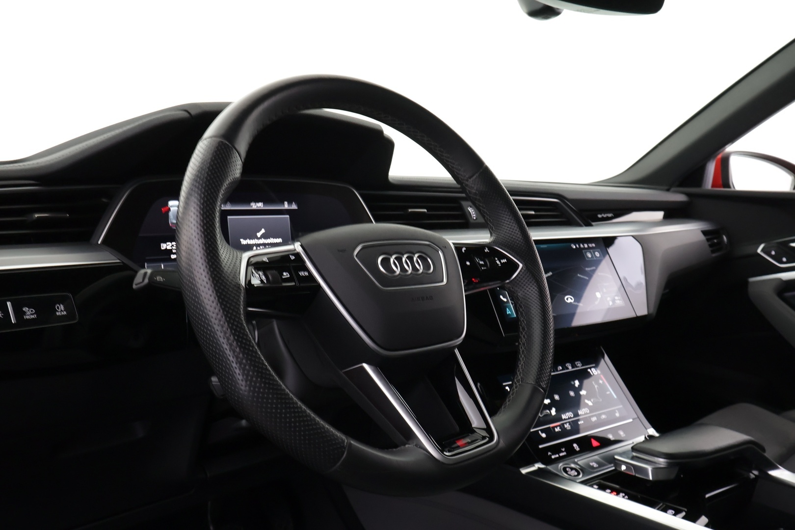 AUDI e-tron 2022