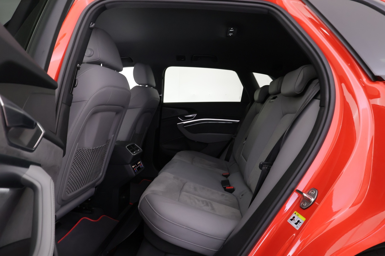 AUDI e-tron 2022