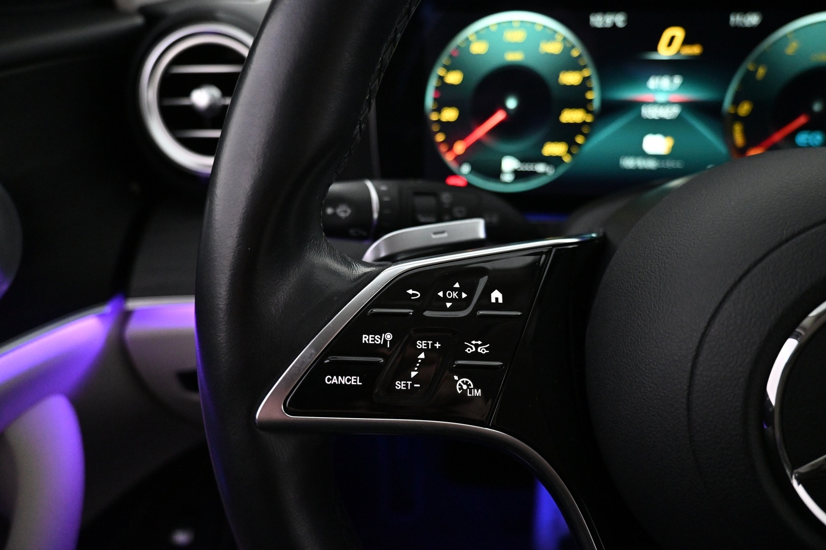 MERCEDES-BENZ E 2021