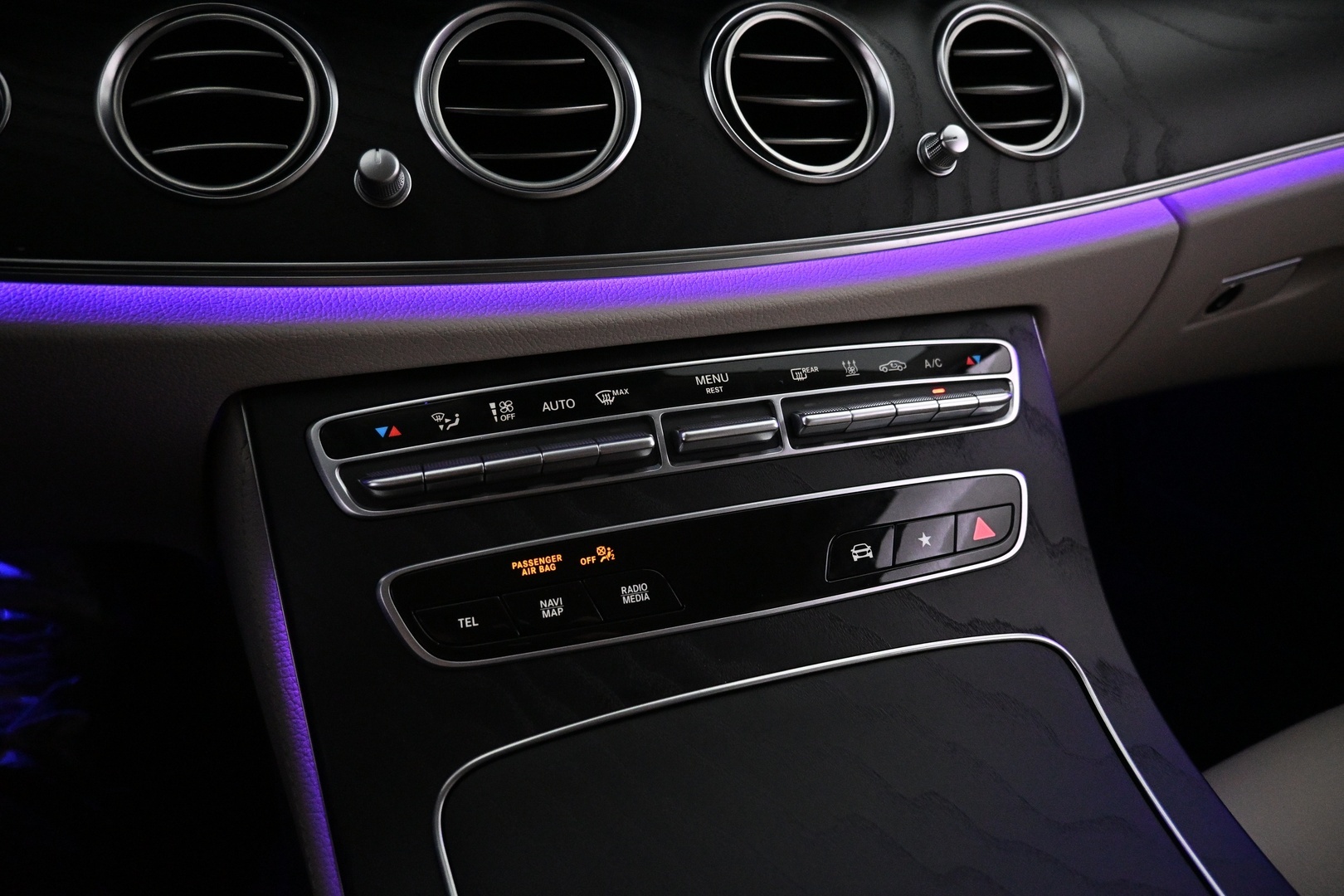 MERCEDES-BENZ E 2021