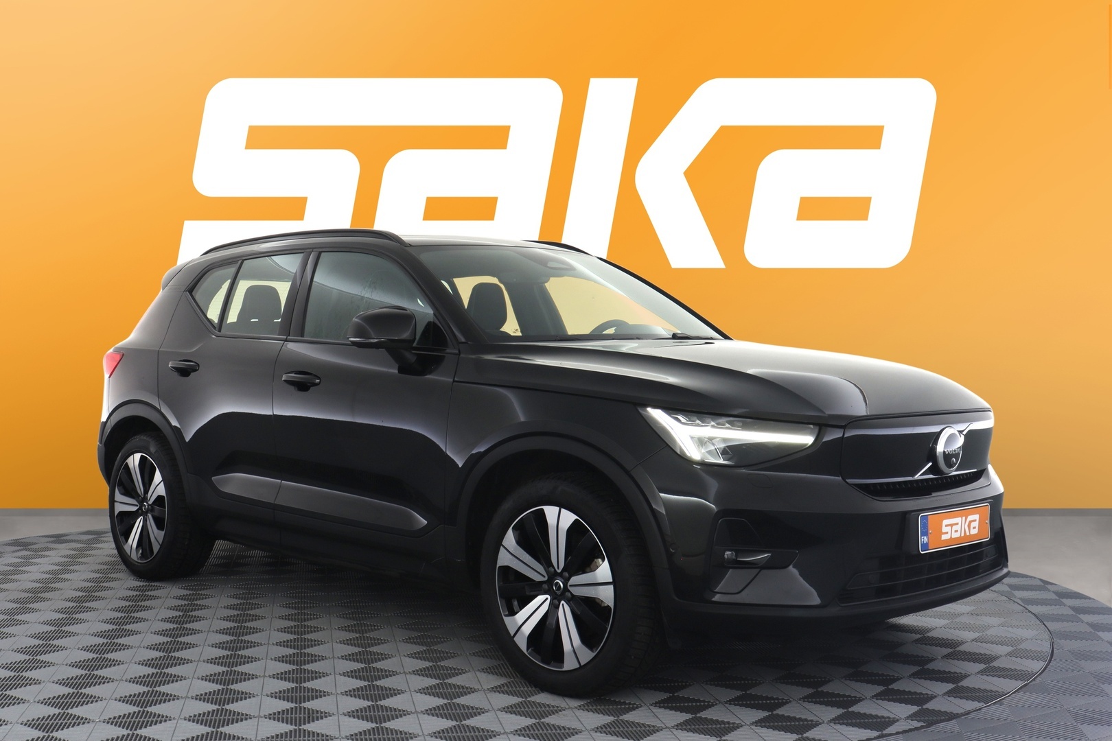 VOLVO XC40 2023