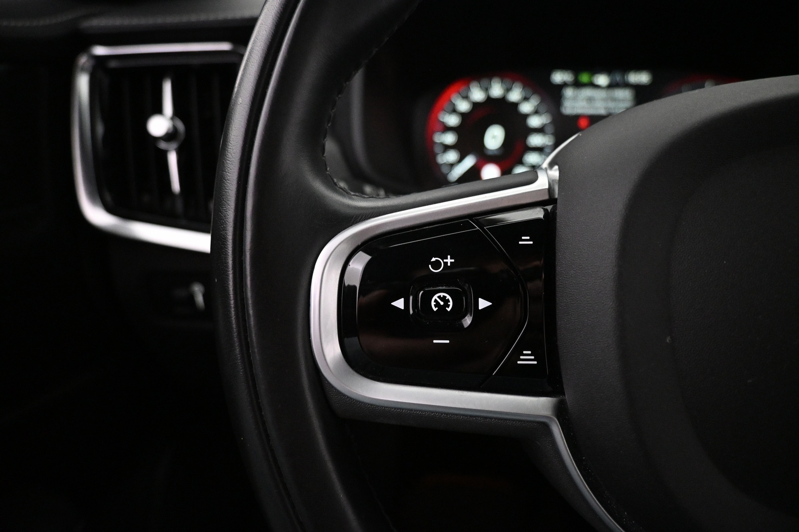 VOLVO V90 Cross Country 2019