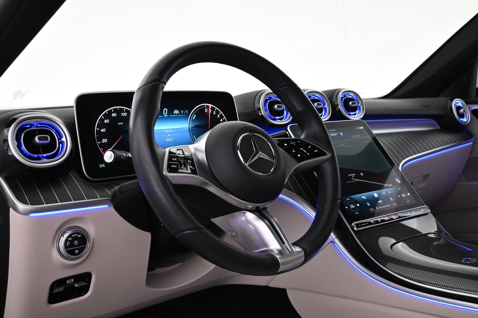 MERCEDES-BENZ C 2023