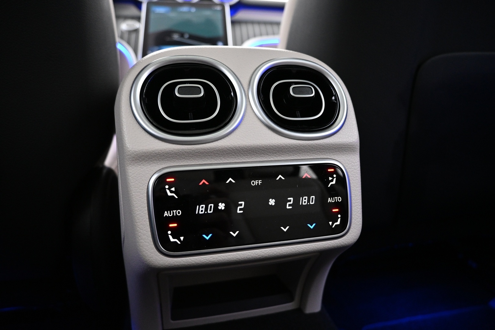 MERCEDES-BENZ C 2023