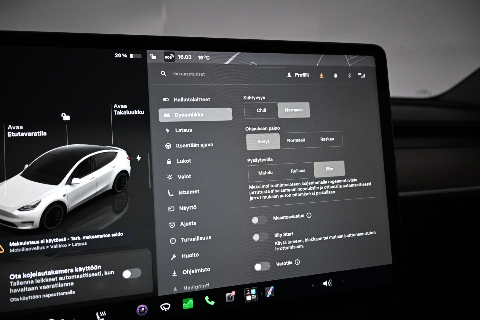 TESLA Model Y 2024