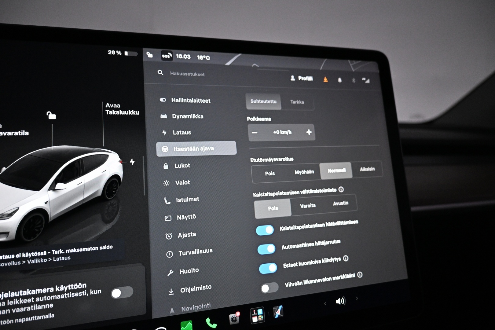 TESLA Model Y 2024