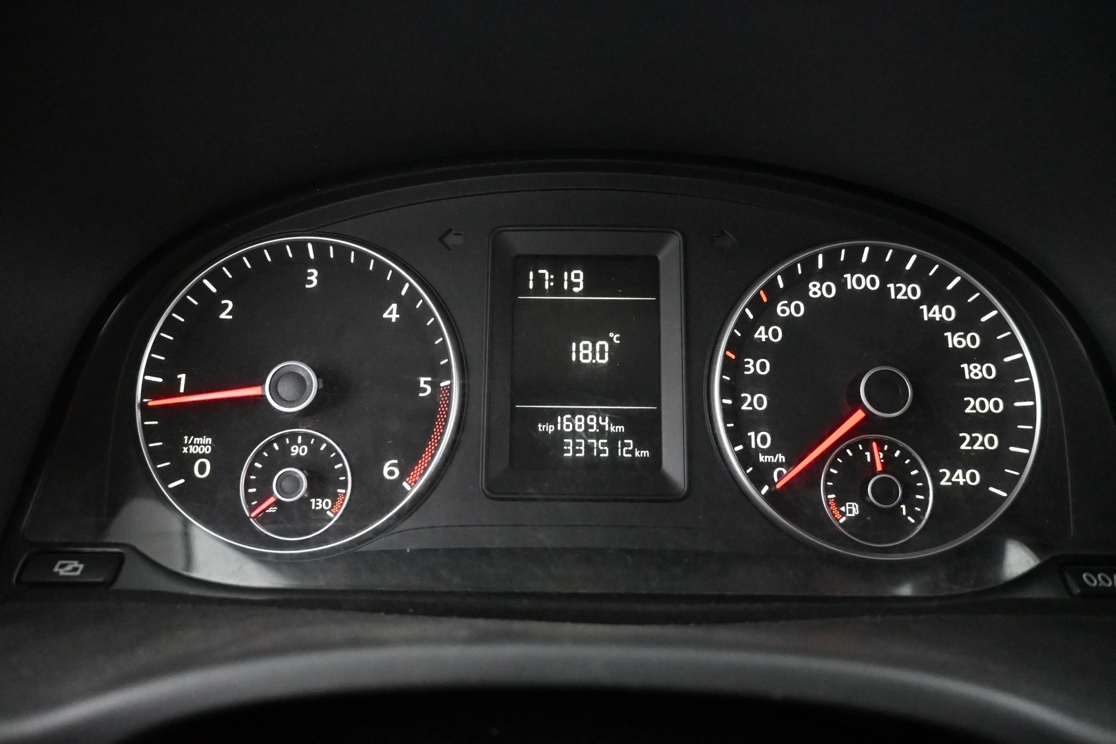 VOLKSWAGEN Caddy 2011