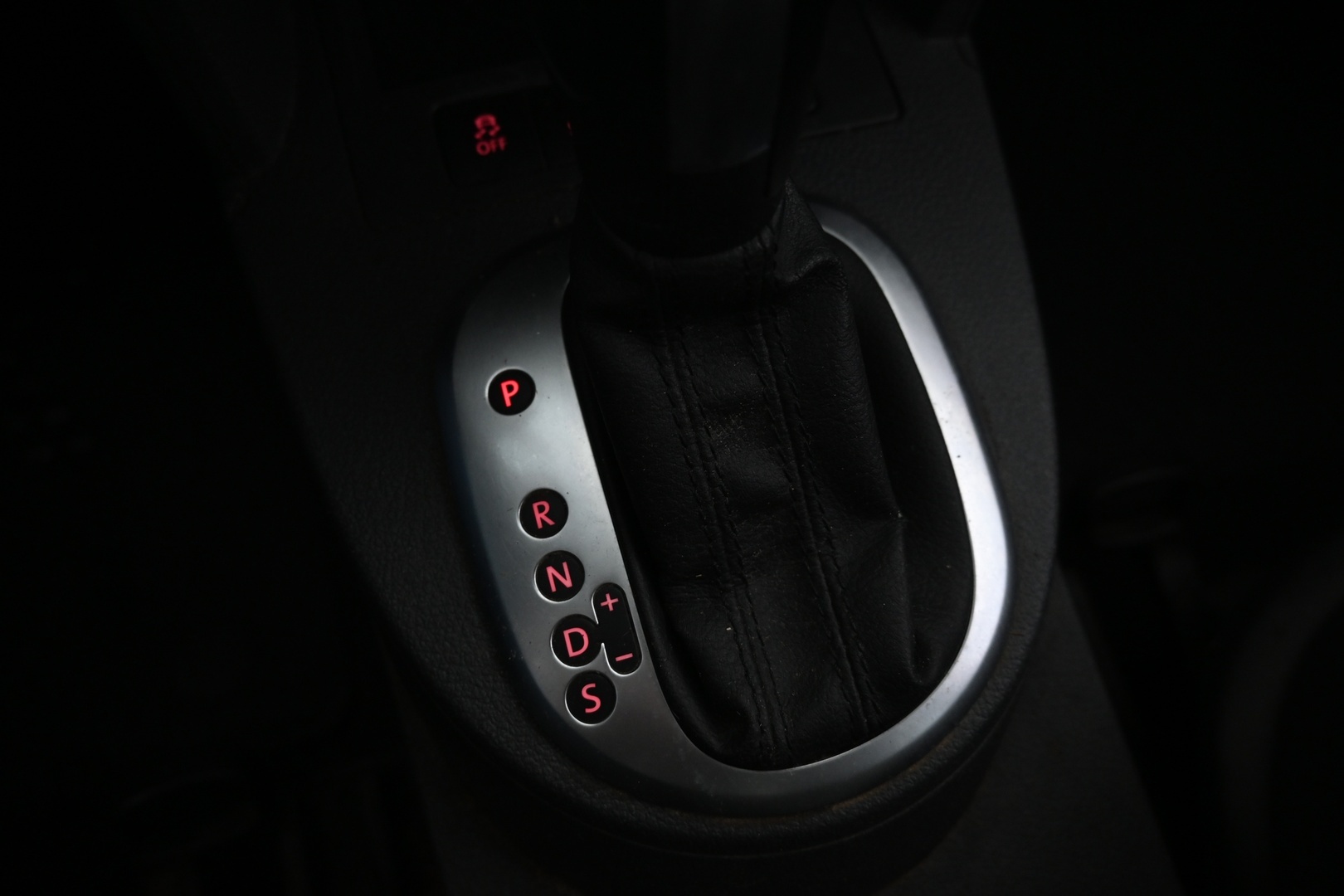 VOLKSWAGEN Caddy Maxi 2015