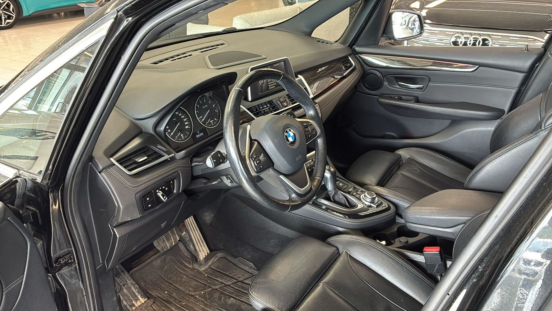 BMW 220 2016